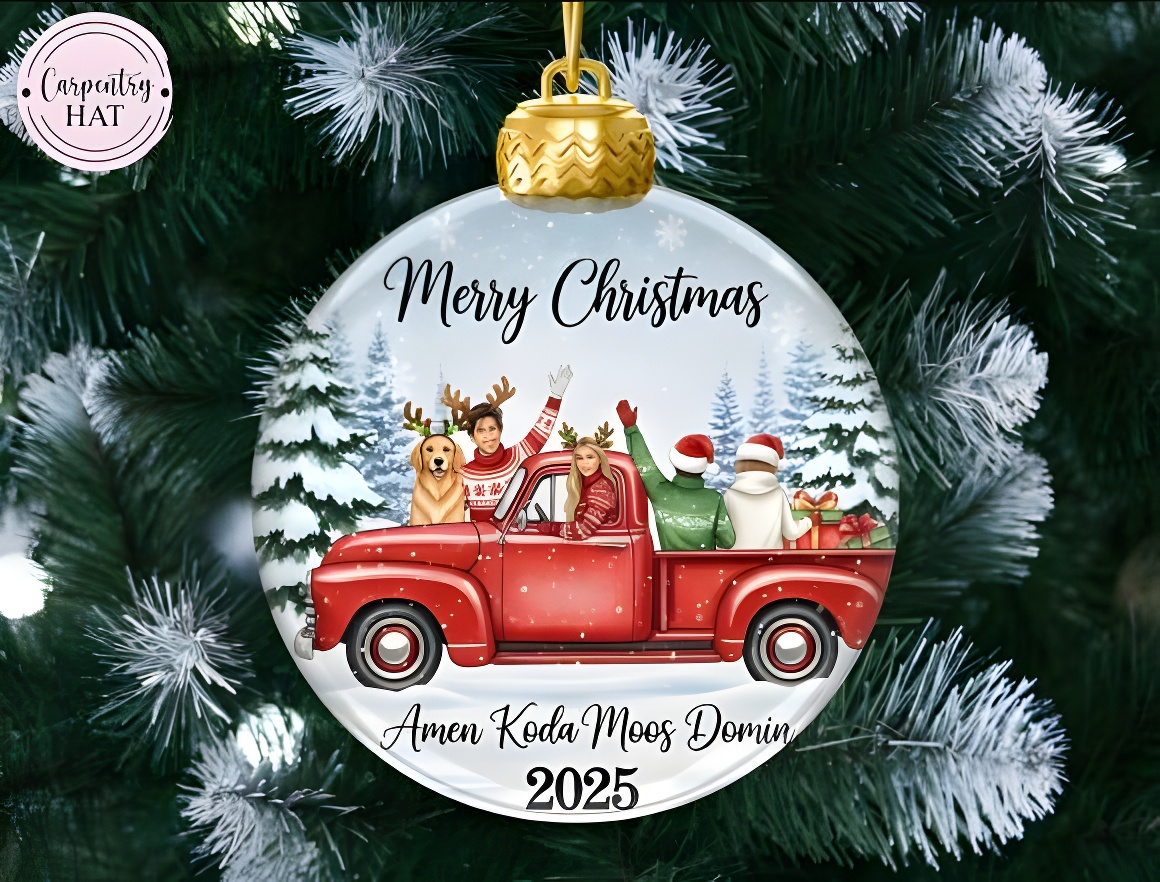 Custom 2025 Family Christmas Ornament - Personalized Names & Pets - Image 3